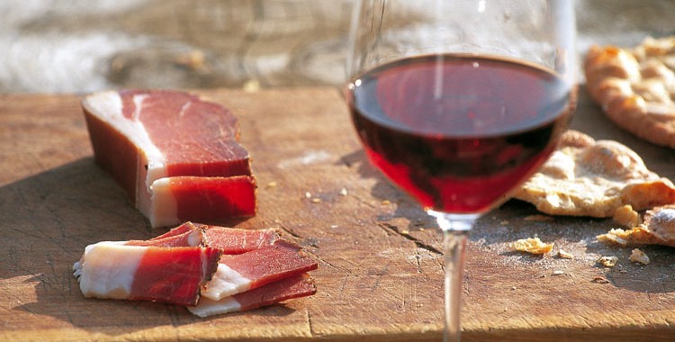 1_Suedtirol_Speck_Wein