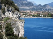 Sagenhaft ist der Blick von der Ponale auf die Altstadt von Riva del Garda