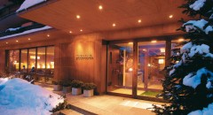 Helles Holz, klare moderne Linien, viel natürliches Licht vermitteln den Eindruck eines Design-Hotels.