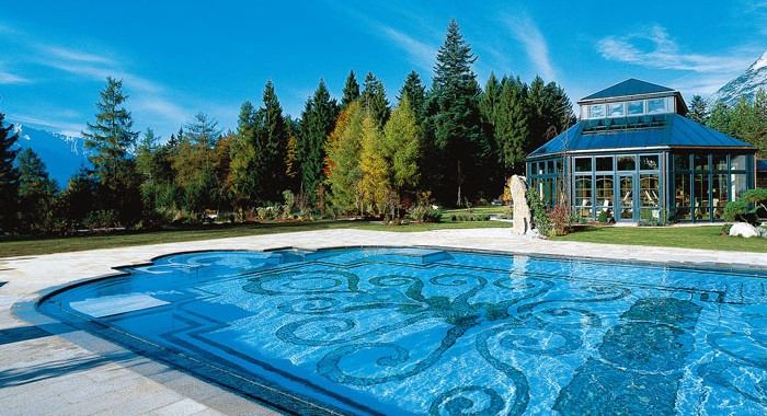 Interalpen_pool