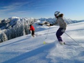 Bei dem traumhaften Schnee im Tannheimer Tal vergisst mancher sogar eine Einkehr in der Gundhütte Bei dem traumhaften Schnee im Tannheimer Tal vergisst mancher sogar eine Einkehr in der Gundhütte