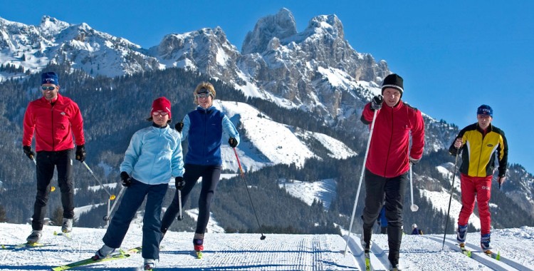 Eine Langlauf-Gruppe auf der 19,2 km langen Rundloipe Gaichtpass